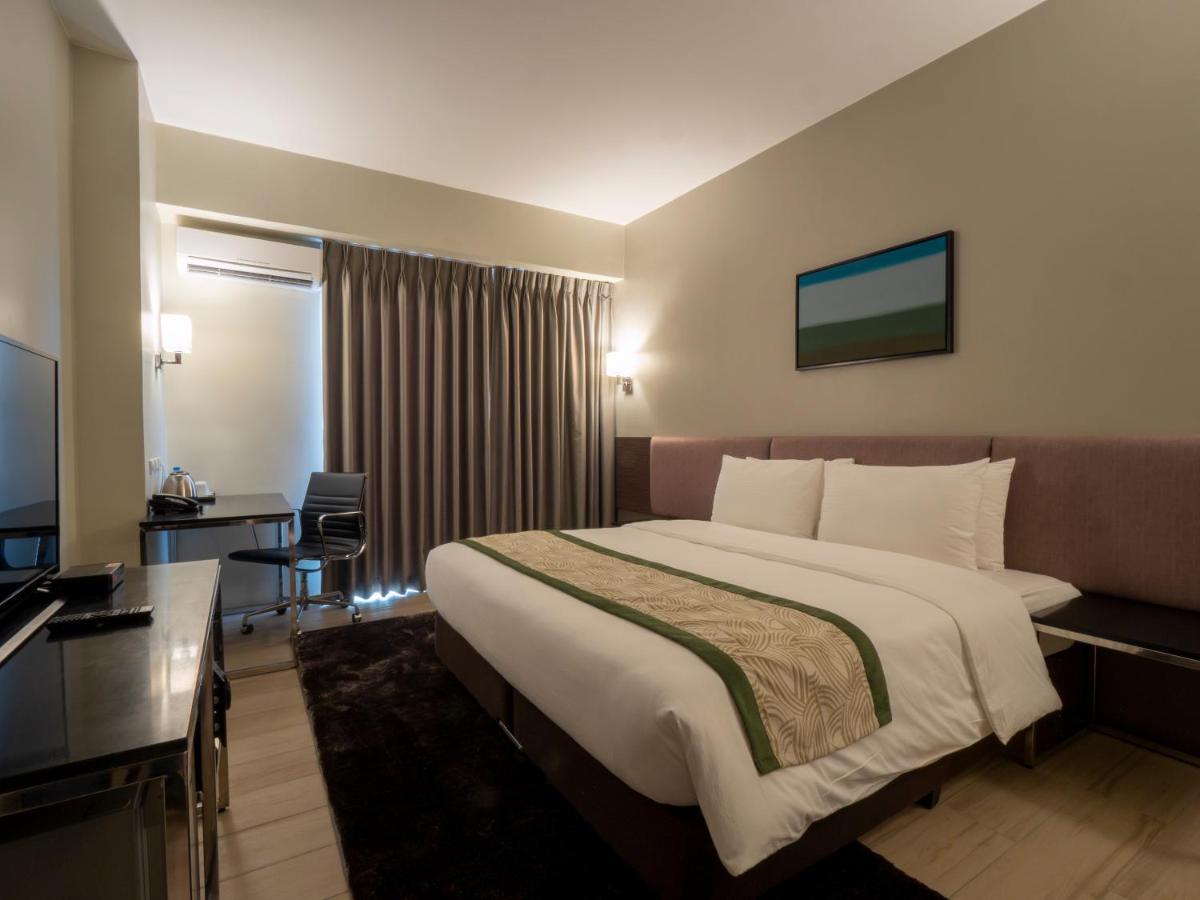 Sequoia Hotel Manila Bay Paranaque City Dış mekan fotoğraf